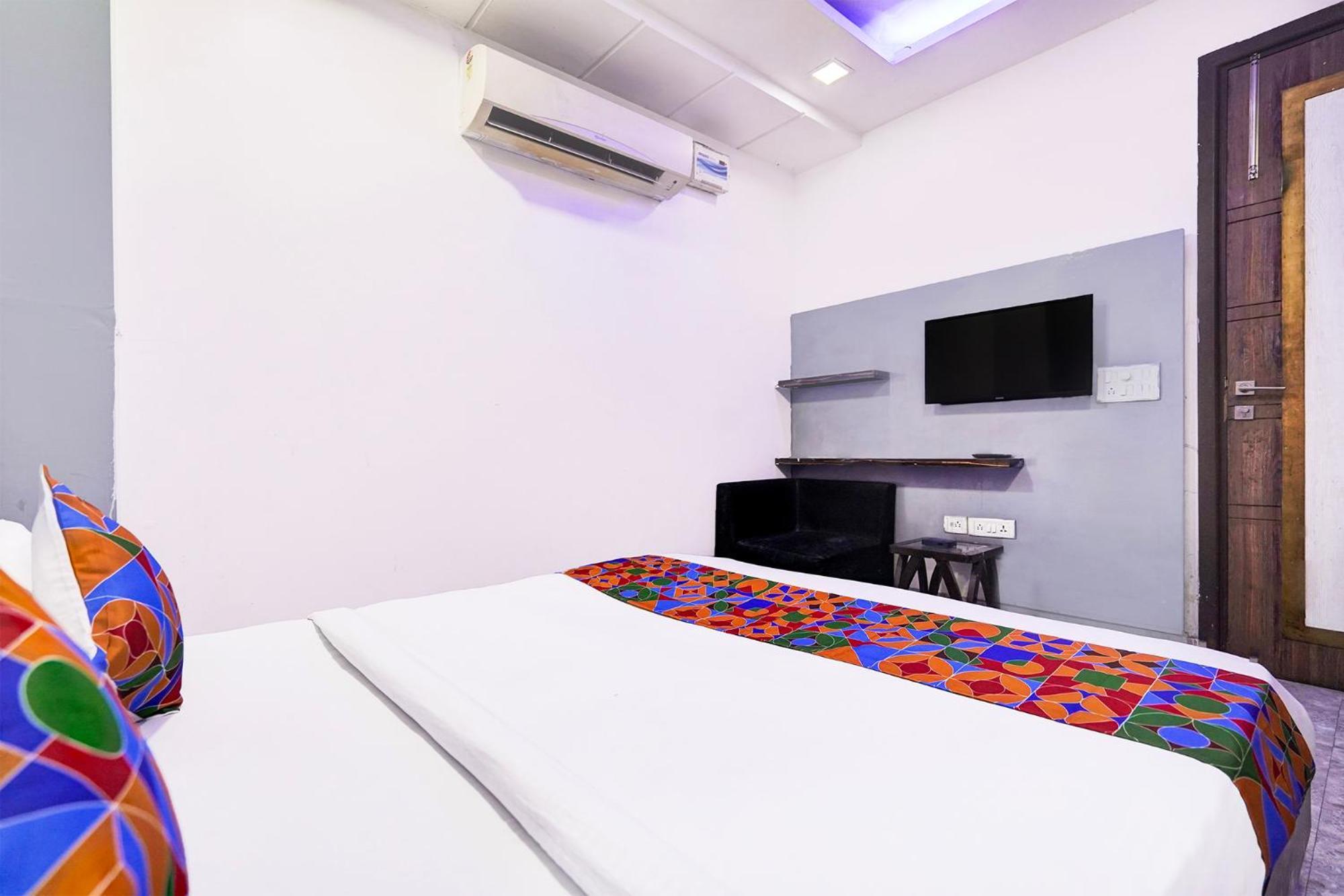 Fabhotel Season Grand Dillí Exteriér fotografie